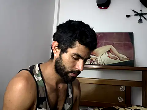 Snapshot of hideonbush051 chatting on November 29, 2025, 1:14 pm hideonbush051 online show from November 29, 2025, 1:14 pm