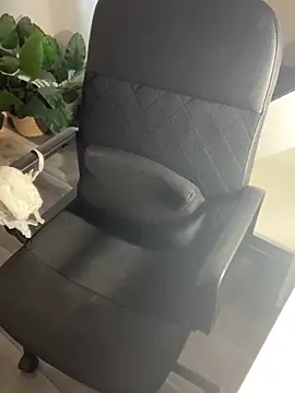 Snapshot of lisshorn chatting on March 10, 2025, 1:21 pm lisshorn online show from March 10, 2025, 1:21 pm