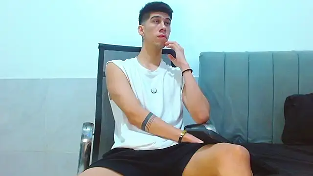 Snapshot of jhony-sex chatting on April 24, 2026, 8:39 am jhony-sex online show from April 24, 2026, 8:39 am