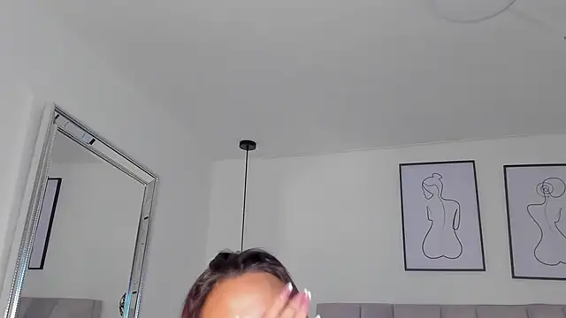 Susan-Sweet-7 online show from October 7, 2025, 7:55 pm