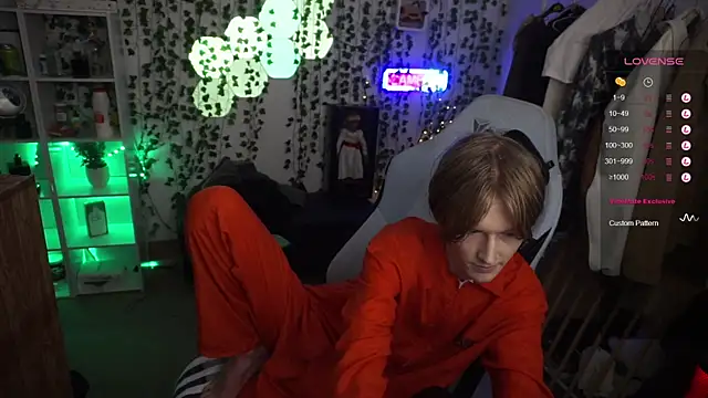 Snapshot of twinkben chatting on January 31, 2025, 8:22 pm twinkben online show from January 31, 2025, 8:22 pm