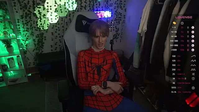 Snapshot of twinkben chatting on February 19, 2025, 8:10 pm twinkben online show from February 19, 2025, 8:10 pm