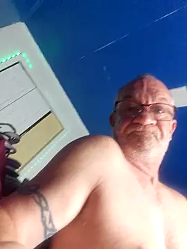 justjerkinaround666 online show from February 21, 2026, 5:58 pm