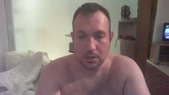 Mike 12hot online show from April 8, 2026, 7:47 pm