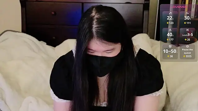 Snapshot of Kara-Nuna chatting on January 25, 2025, 3:51 am Kara-Nuna online show from January 25, 2025, 3:51 am