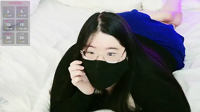 Snapshot of Kara-Nuna chatting on August 1, 2026, 1:38 am Kara-Nuna online show from August 1, 2026, 1:38 am