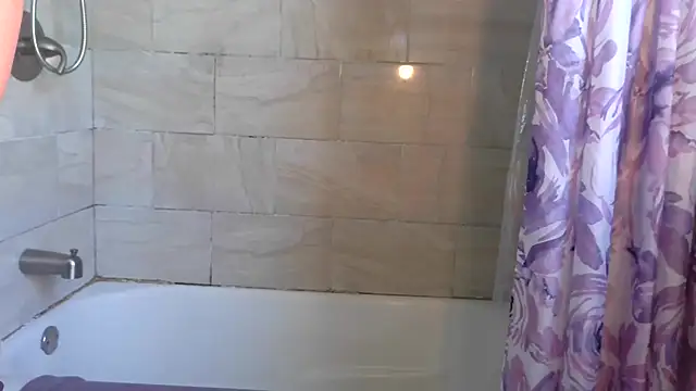 paytonkelly online show from July 8, 2026, 2:43 pm