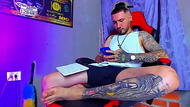 smoker445 online show from November 19, 2025, 3:50 am