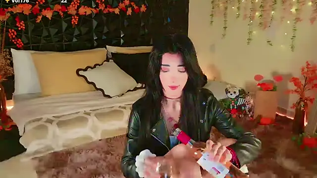 Snapshot of Finibondi chatting on November 8, 2025, 5:51 am Finibondi online show from November 8, 2025, 5:51 am