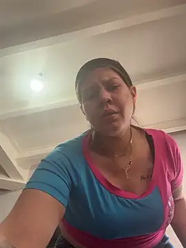 andreinitahg online show from March 20, 2025, 7:04 pm