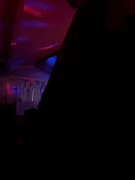 andreinitahg online show from November 27, 2025, 9:17 pm