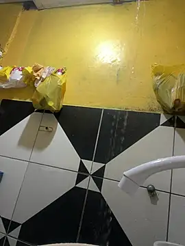 novinhooxz online show from March 29, 2026, 8:42 pm