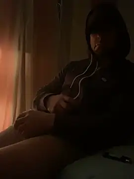 FumesClouds online show from December 21, 2024, 12:42 am