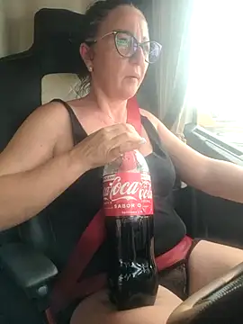 cuplubijoanna online show from February 17, 2025, 2:37 pm