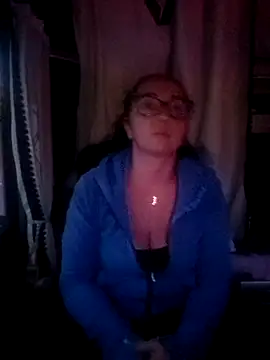 cuplubijoanna online show from February 17, 2025, 5:43 pm