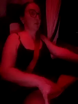 cuplubijoanna online show from February 17, 2025, 8:47 pm