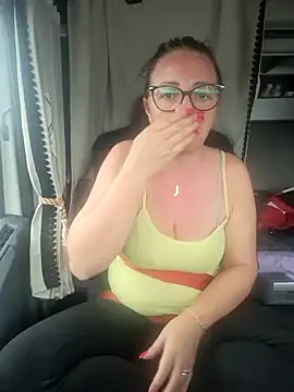 cuplubijoanna online show from March 3, 2025, 9:55 am