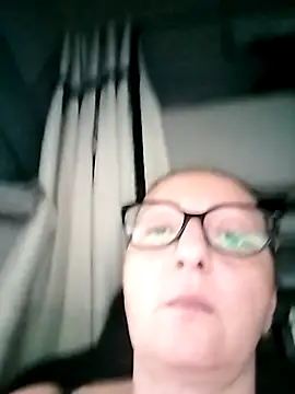 cuplubijoanna online show from November 13, 2025, 3:55 pm