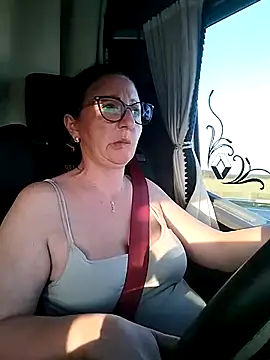 cuplubijoanna online show from March 19, 2026, 5:28 pm