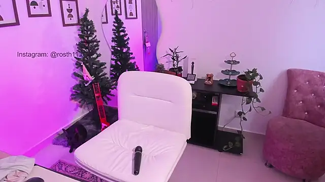 rossth1 online show from December 14, 2024, 10:07 pm