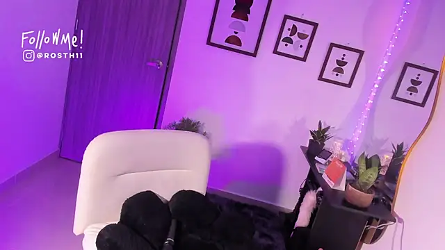 rossth1 online show from March 2, 2025, 10:48 pm