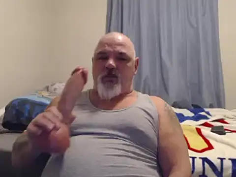 Newfiesausage1972 online show from January 12, 2025, 2:30 pm