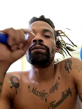 Snapshot of 1BeautyN1Beast chatting on December 1, 2024, 5:46 pm 1BeautyN1Beast online show from December 1, 2024, 5:46 pm