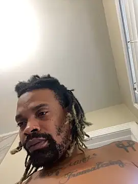 Snapshot of 1BeautyN1Beast chatting on December 5, 2024, 4:23 pm 1BeautyN1Beast online show from December 5, 2024, 4:23 pm