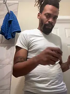 Snapshot of 1BeautyN1Beast chatting on January 11, 2025, 10:40 pm 1BeautyN1Beast online show from January 11, 2025, 10:40 pm