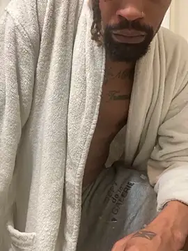 Snapshot of 1BeautyN1Beast chatting on January 30, 2025, 1:11 am 1BeautyN1Beast online show from January 30, 2025, 1:11 am