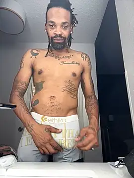 Snapshot of 1BeautyN1Beast chatting on October 12, 2025, 12:37 pm 1BeautyN1Beast online show from October 12, 2025, 12:37 pm