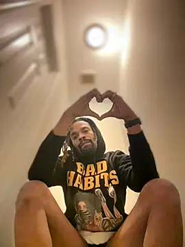 Snapshot of 1BeautyN1Beast chatting on November 29, 2025, 4:15 am 1BeautyN1Beast online show from November 29, 2025, 4:15 am