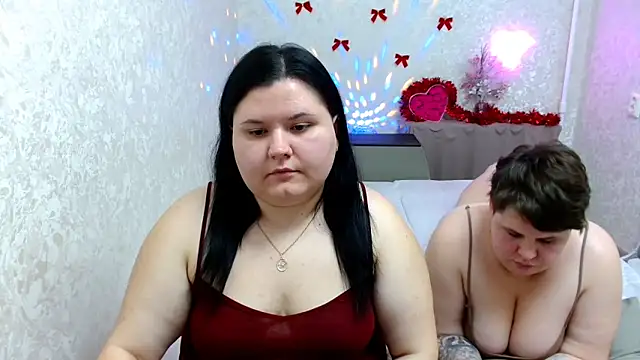 BeckyAndHellen online show from January 3, 2025, 8:54 pm