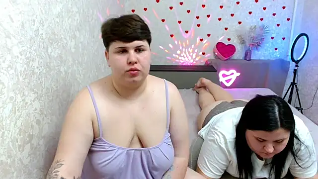 BeckyAndHellen online show from February 23, 2025, 8:22 pm