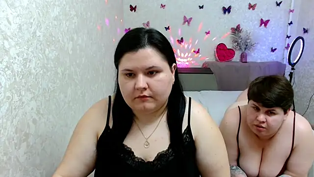 BeckyAndHellen online show from March 19, 2025, 8:11 pm
