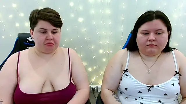 BeckyAndHellen online show from February 28, 2026, 11:11 am