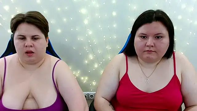 BeckyAndHellen online show from July 21, 2026, 11:23 am