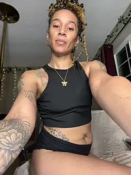 Shuggabutt online show from February 4, 2026, 2:01 pm