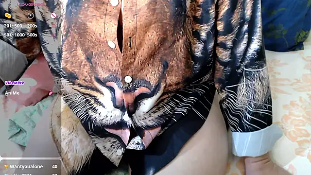 RoseStarr online show from October 13, 2025, 2:33 am