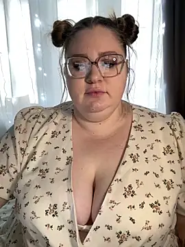 Chloe WS online show from January 6, 2025, 7:09 am