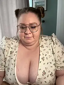 Chloe WS online show from February 28, 2025, 8:09 am