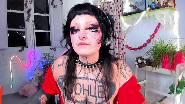 lady sontse  online show from February 26, 2026, 8:19 pm