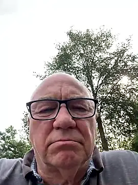 biggandybig online show from September 9, 2025, 9:42 am