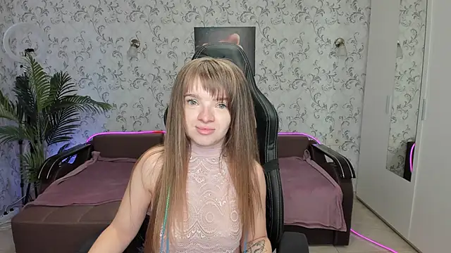 Snapshot of Eva_Rosec chatting on December 17, 2024, 12:54 pm Eva Rosec online show from December 17, 2024, 12:54 pm