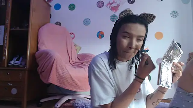 Snapshot of Yaumiko chatting on March 6, 2025, 12:41 pm Yaumiko online show from March 6, 2025, 12:41 pm