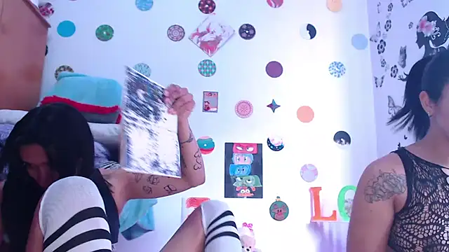 Snapshot of Yaumiko chatting on March 19, 2025, 4:13 pm Yaumiko online show from March 19, 2025, 4:13 pm