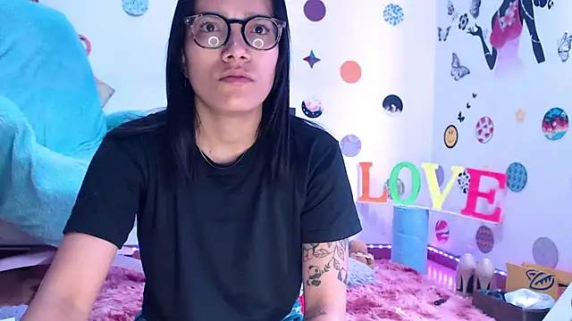 Snapshot of Yaumiko chatting on March 20, 2025, 1:15 pm Yaumiko online show from March 20, 2025, 1:15 pm