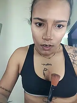 Snapshot of Yaumiko chatting on October 11, 2025, 11:09 am Yaumiko online show from October 11, 2025, 11:09 am