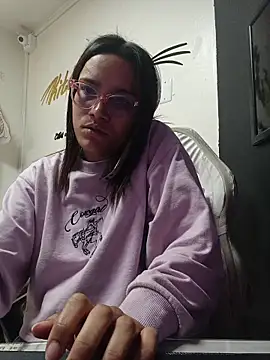 Snapshot of Yaumiko chatting on October 27, 2025, 12:09 pm Yaumiko online show from October 27, 2025, 12:09 pm