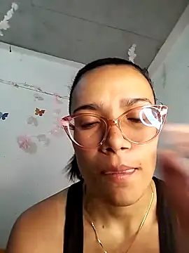 Snapshot of Yaumiko chatting on February 2, 2026, 10:58 am Yaumiko online show from February 2, 2026, 10:58 am